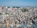 住宅が密集するマカオ半島の町並み(資料)=2015年4月(写真:GCS)