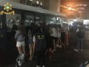 マカオ治安警察局が身柄を拘束した女装のフィリピン人ら=2017年6月23日(写真:マカオ治安警察局)