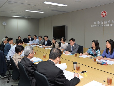 香港食品衛生局は6月3日、政府関連部門の担当者を招集したMERS対策会議を開催（写真：news.gov.hk）