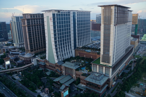 マカオ・コタイ地区に建ち並ぶ高層ホテル群（資料）＝2016年7月－本紙撮影