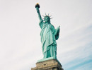 米国・ニューヨークにある自由の女神像(資料写真)—本紙撮影