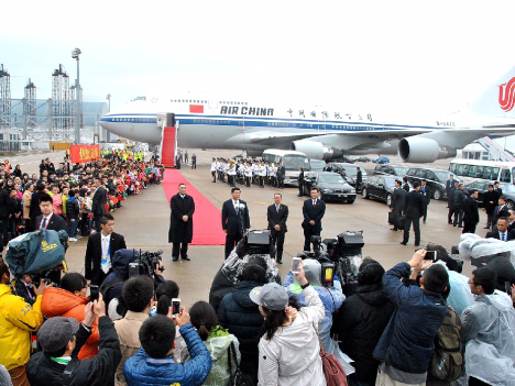 習近平国家主席を乗せマカオへ到着した中国国際航空B747-400型機（資料）＝2014年12月（写真：CAM）