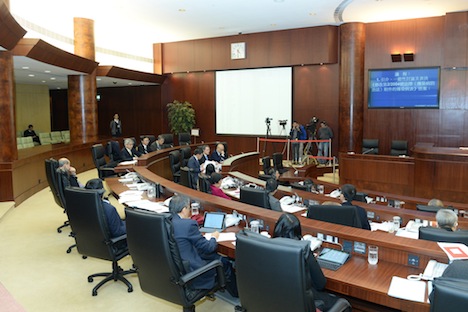 伝染病防治法の伝染病リストの修正に関する法律が審議された2月17日のマカオ立法会（写真：GCS）