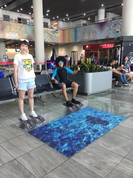マカオ国際空港のトリックアート展（写真：CAM）