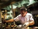 シンガポール「Hong Kong Soy Sauce Chicken Rice & Noodle」のオーナーシェフ、陳翰銘氏(写真提供:Robert Parker Wine Advocate)