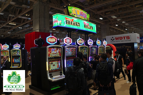 LT Game Japan社が開発、製造したカジノ向けスロットマシン「RGX1000シリーズ」＝2017年11月14日、ヴェネチアンマカオ・コタイエキスポホール－本紙撮影