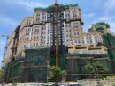 マカオ・コタイ地区で建設中の大型カジノIR「グランドリスボアパレス」(資料)=2018年5月-本紙撮影