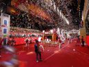 多くの市民や観光客で賑わった春節祝賀パレード=2019年2月7日(写真:MGTO)