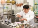 日系ペルー料理ワークショップで実演講義を行うミツハル・ツムラ氏(写真:IFT)