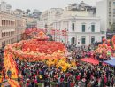 春節(旧正月)イベントが開催され多くの人出で賑わう世界遺産・セナド広場=2019年2月5日(写真:MGTO)