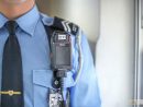 マカオ治安警察局が今年第2四半期から前線勤務の警察官に配備する無線機能付き新型ビデオカメラ(写真:マカオ治安警察局)
