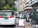 マカオの自動車及びバイクによる歩行者優先義務違反取り締まりの様子(写真:マカオ治安警察局)