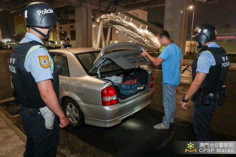 マカオ治安警察局による防犯パトロールの様子（写真：マカオ治安警察局）