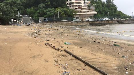 台風通過後の7月4日、漂着ごみが急増したチョクワンビーチ（写真：DSAMA）