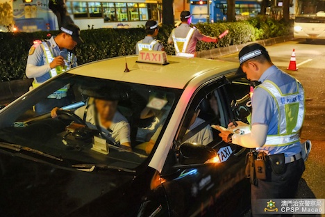 マカオ治安警察局による取り締まりの様子（写真：マカオ治安警察局）