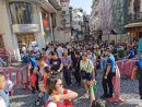 国慶節ホリデー期間中に多くの旅客で賑わった世界遺産・聖ポール天主堂跡前の大三巴街(写真:マカオ治安警察局)